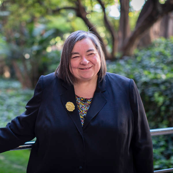 Biblioteca GELA M. Carme Junyent