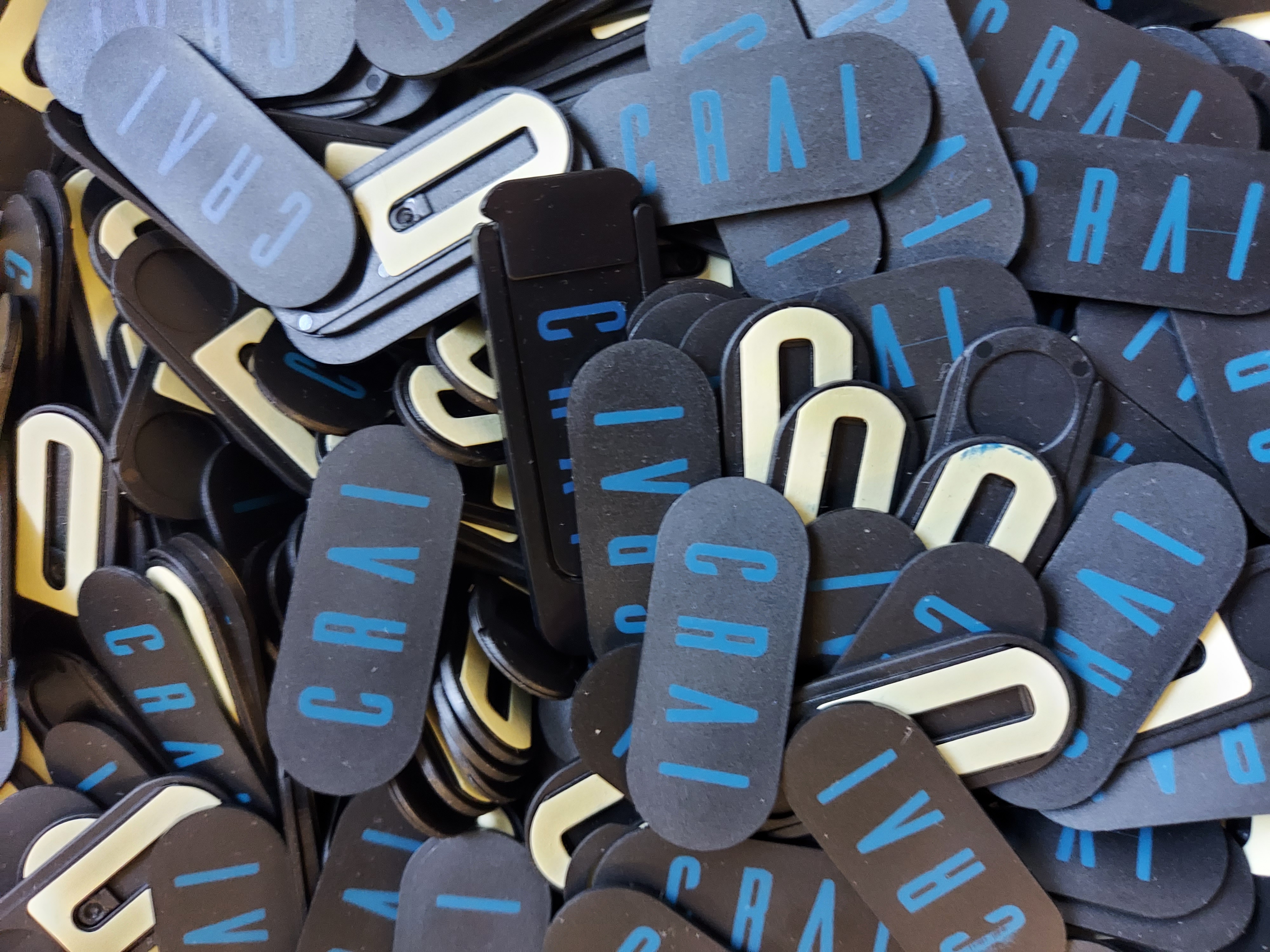 Renovació tapa càmera ordinador