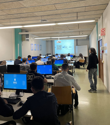 Formació per a estudiants de TFG al CRAI Biblioteca d'Economia i Empresa i Jornada de Portes Obertes
