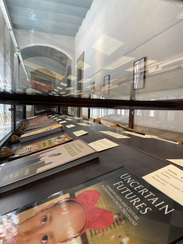 El CRAI Biblioteca del Campus Clínic inaugura la seva onzena exposició de donatius