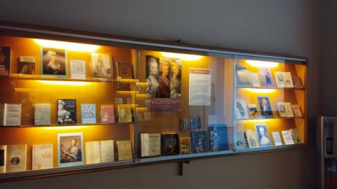 Exposició sobre Maria Antonieta als CRAI Biblioteca de Lletres i CRAI Biblioteca de Fons Antic