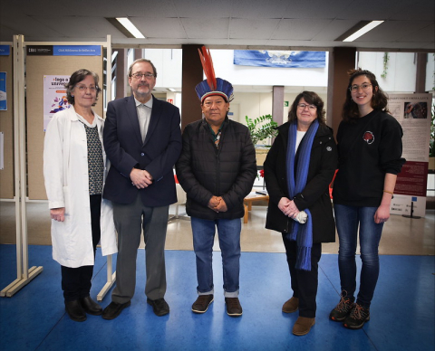 El CeDocBiV rep la visita del líder indígena Davi Kopenawa