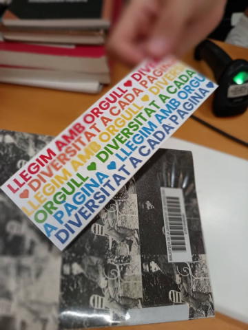 El CRAI Biblioteca de Filosofia, Geografia i Història celebra el Mes de l'Orgull LGBTIQ+