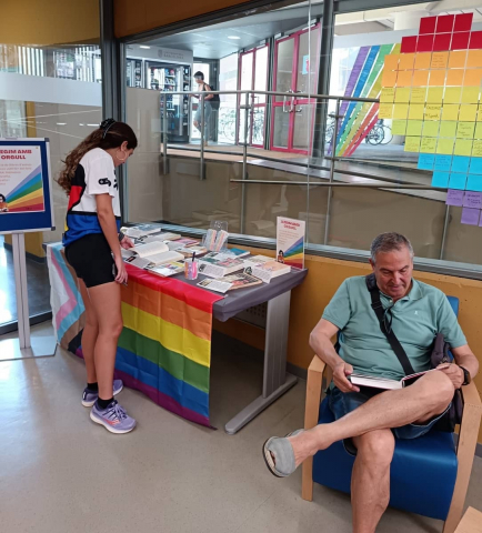 El CRAI Biblioteca de Filosofia, Geografia i Història celebra el Mes de l'Orgull LGBTIQ+