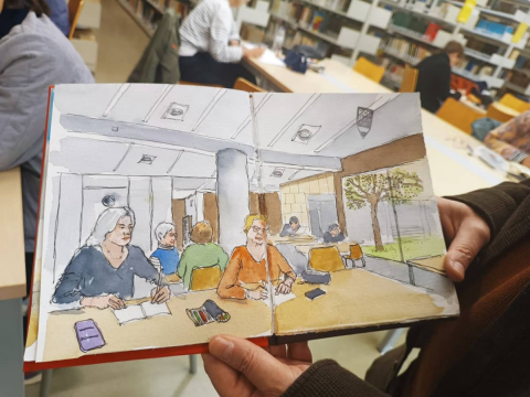 El Sketch Breakfast Club visita el CRAI Filosofia, Geografia i Història i omple els seus espais d'art amb aquarel·les