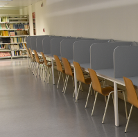 Noves taules individuals al CRAI Biblioteca de Biologia