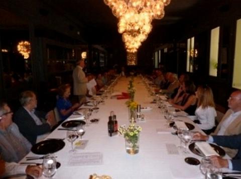 Nou material d’arxiu rebut al CRAI Biblioteca del Pavelló de la República: el Fons Personal José Linhard