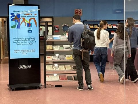 Mostra bibliogràfica sobre el dret a un treball digne al CRAI Biblioteca de Dret