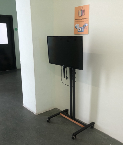 Nova pantalla de préstec per a les sales de treball del CRAI Biblioteca del Campus Mundet