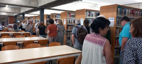 Sessió d'acollida als estudiants de la Universitat de l'Experiència del CRAI Biblioteca d'Economia i Empresa