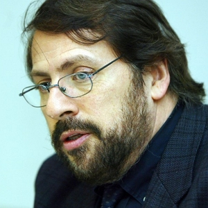 Donació de la biblioteca personal del doctor Joan Sanmartí Grego al CRAI Biblioteca de Filosofica, Geografia i Història