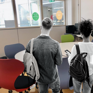 Obertes totes les sales de treball dels CRAI biblioteca de la UB